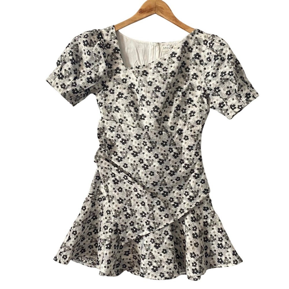 Storia Anthropologie Women Coquette Small Floral Mini Dress White Black Daisy